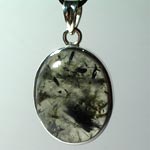 Pendentif prehnite